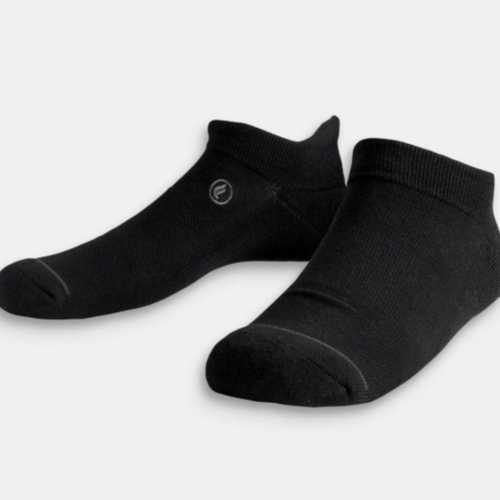 NWT Fabletics Ankle Socks Black Size Medium/Large